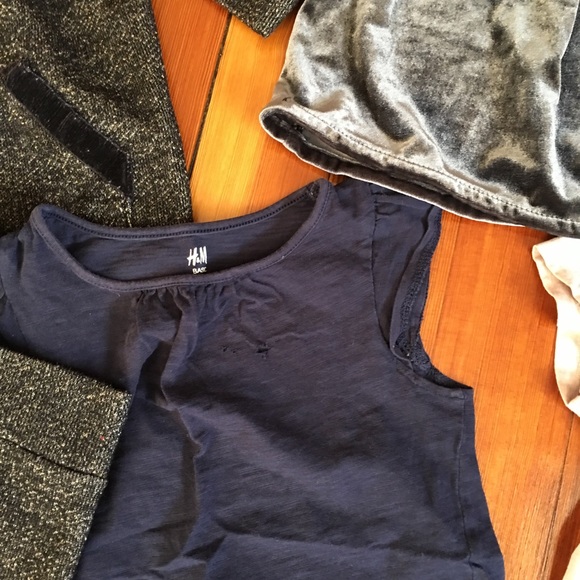 DONATING TOMORROW! Bundle of girl clothes - Picture 6 of 8